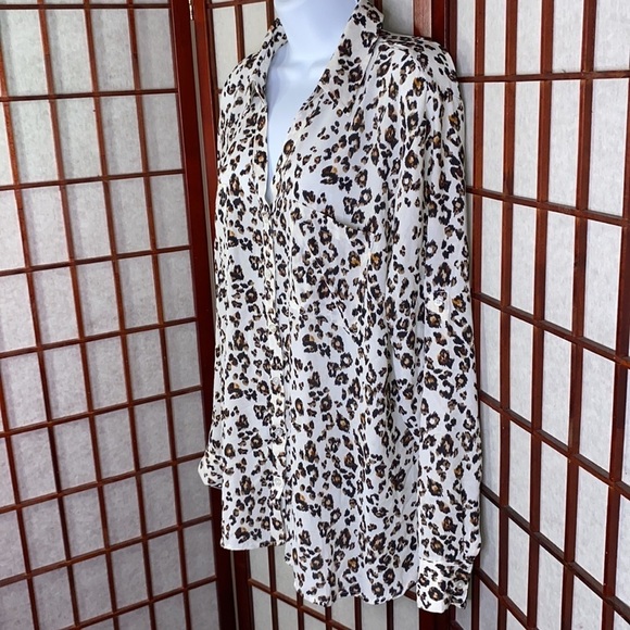 Maurices 2X Top Gauzy Leopard Print - Picture 3 of 8